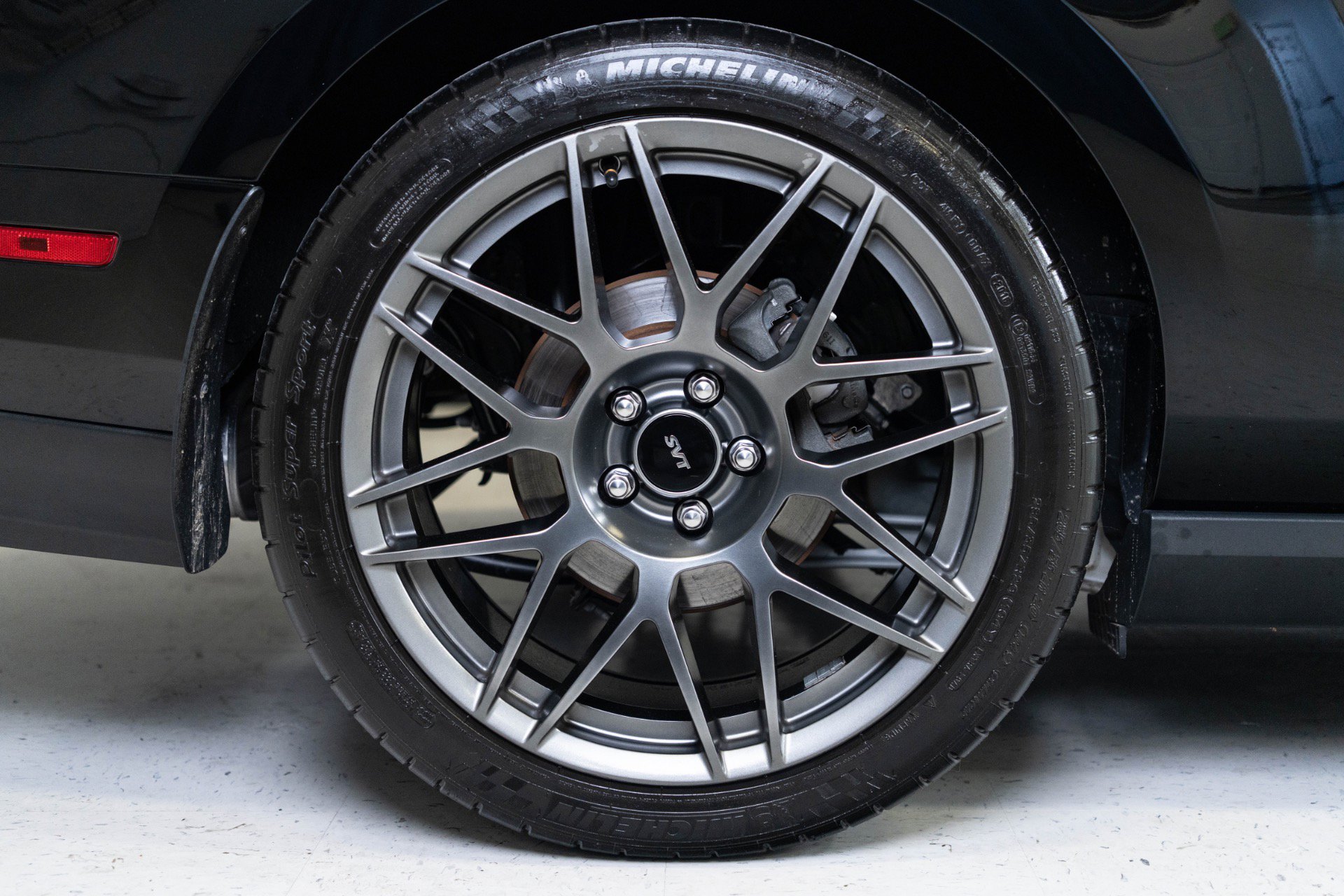 Used 2012 Ford Mustang Shelby GT500 w/ SVT Performance Pkg RWD image 18