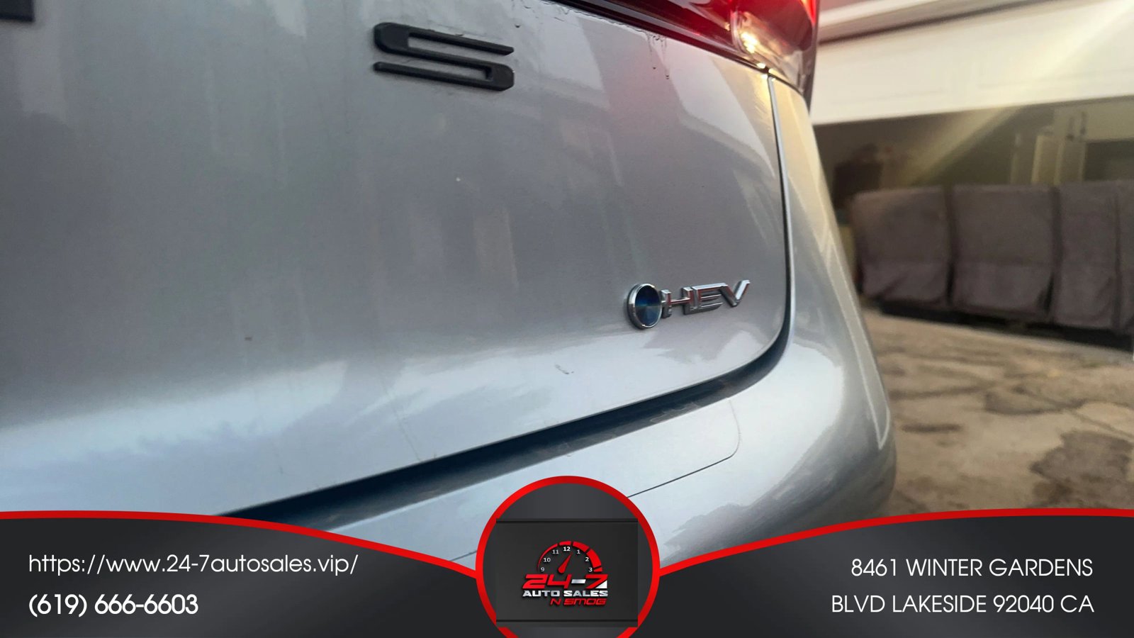 Used 2023 Toyota Prius LE FWD image 35