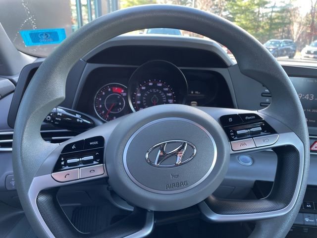 Used 2022 Hyundai Elantra SEL w/ Cargo Package image 13