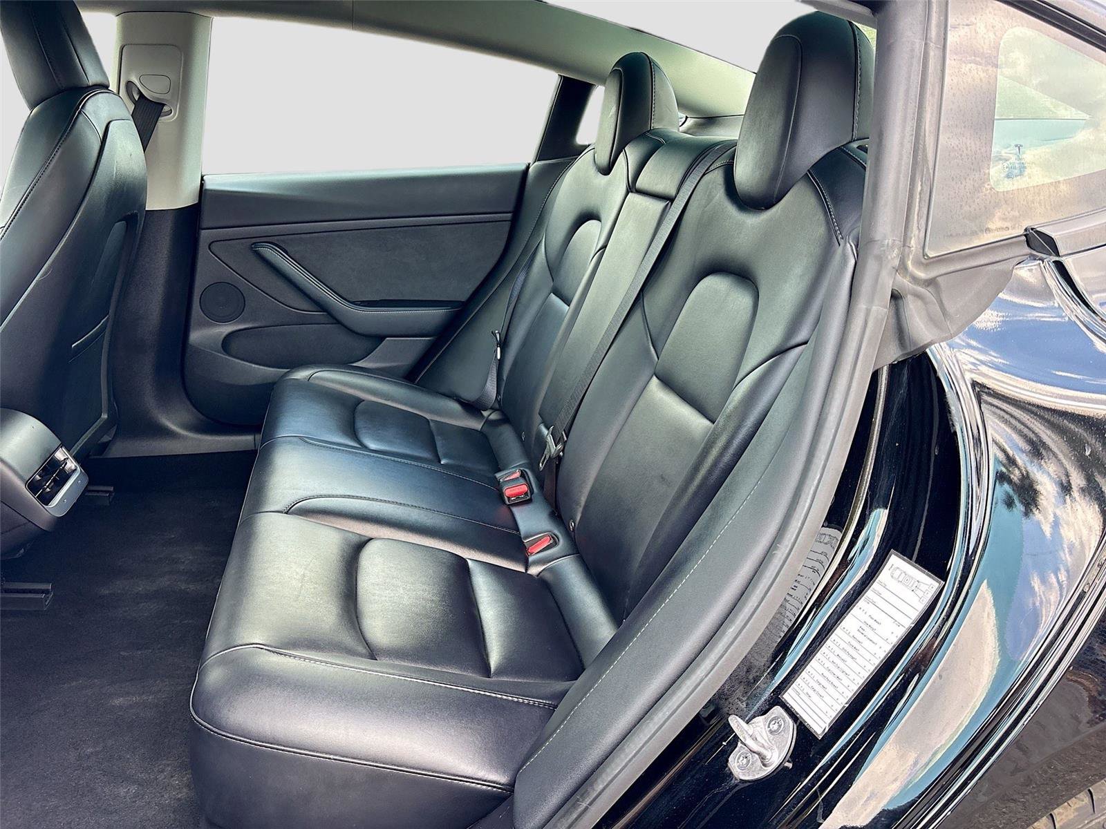 Used 2022 Tesla Model 3 Long Range image 23