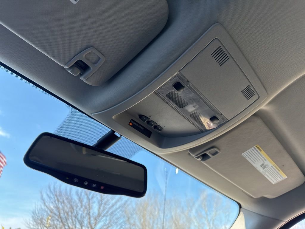 Used 2013 GMC Sierra 1500 SLT w/ SLT Convenience Package AWD/4WD image 22