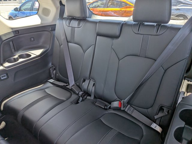 Used 2024 Honda Pilot Touring image 25