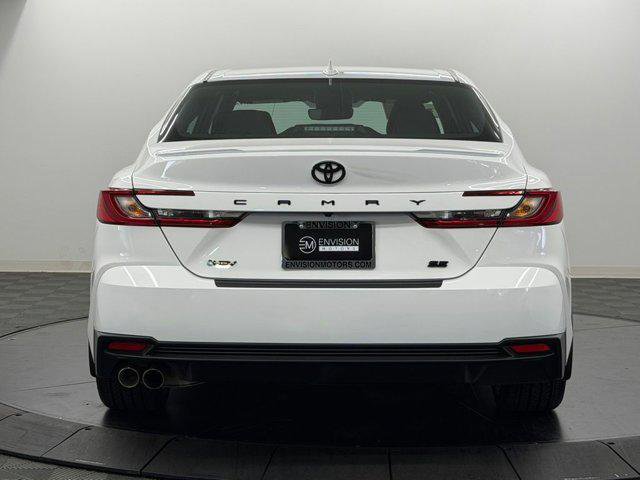 Certified 2025 Toyota Camry SE FWD image 9