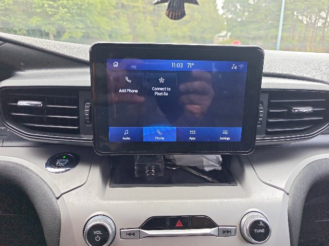 Used 2020 Ford Explorer XLT RWD image 10