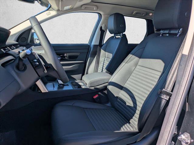 New 2025 Land Rover Discovery Sport S image 4