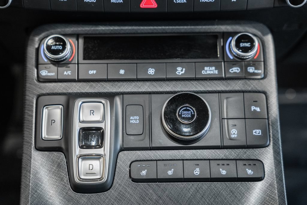Used 2024 Hyundai Palisade Limited FWD image 23