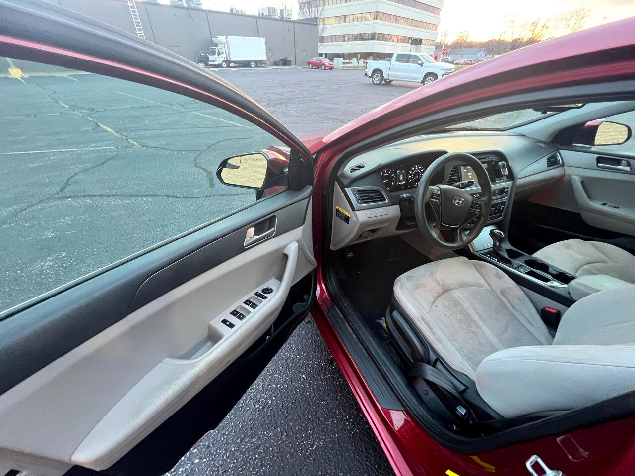 Used 2016 Hyundai Sonata SE image 9