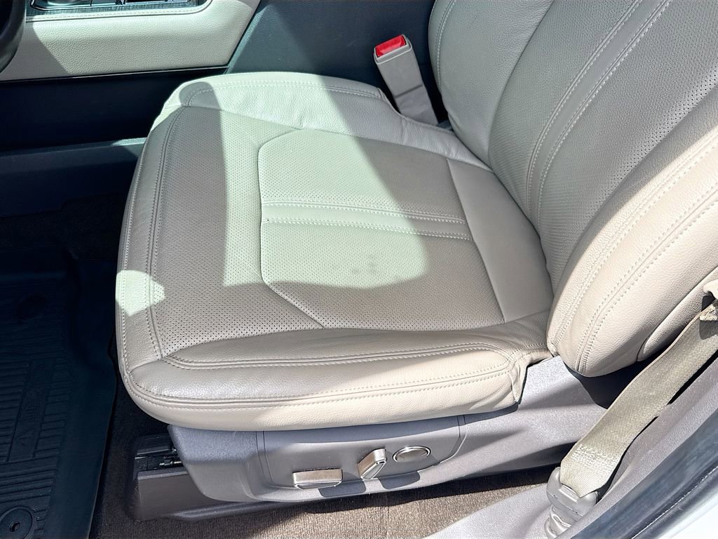 Used 2020 Ford Expedition Limited image 21