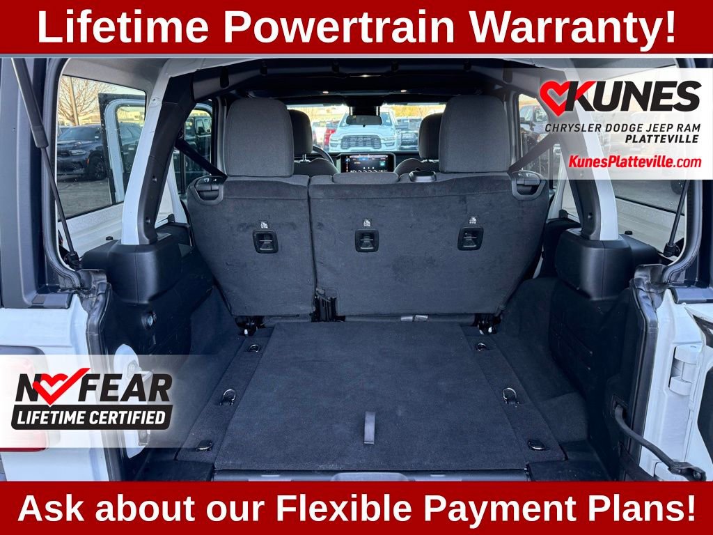 Used 2025 Jeep Wrangler Unlimited Rubicon image 21