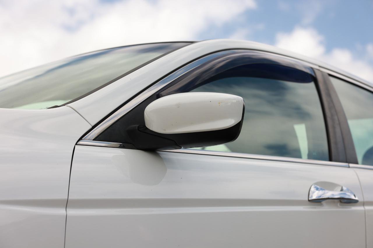 Used 2011 Honda Accord EX-L image 34