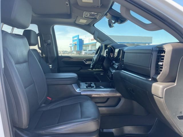 Used 2024 Chevrolet Silverado 2500 LTZ w/ LTZ Premium Package image 13