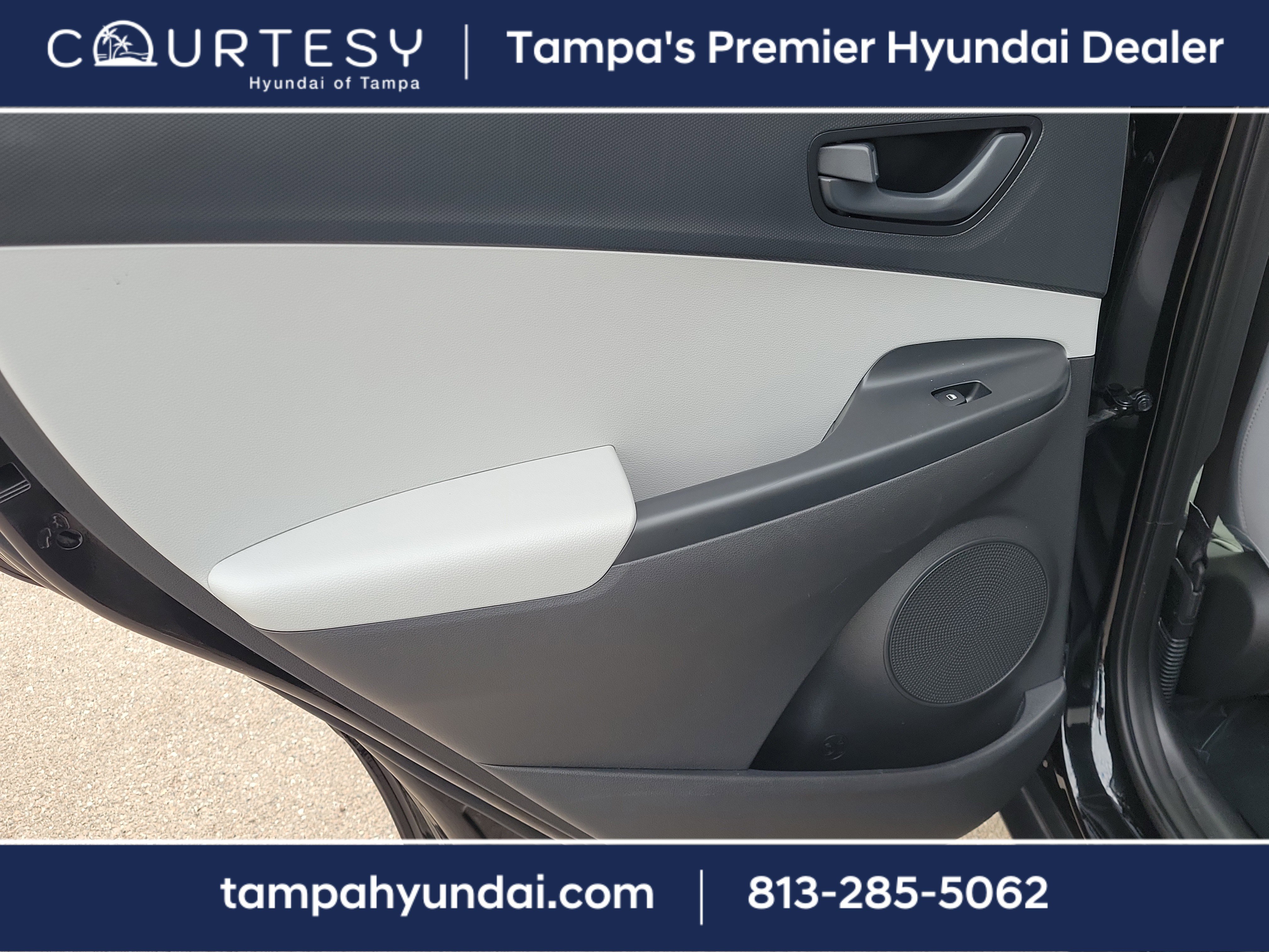 Used 2023 Hyundai Kona SEL image 8