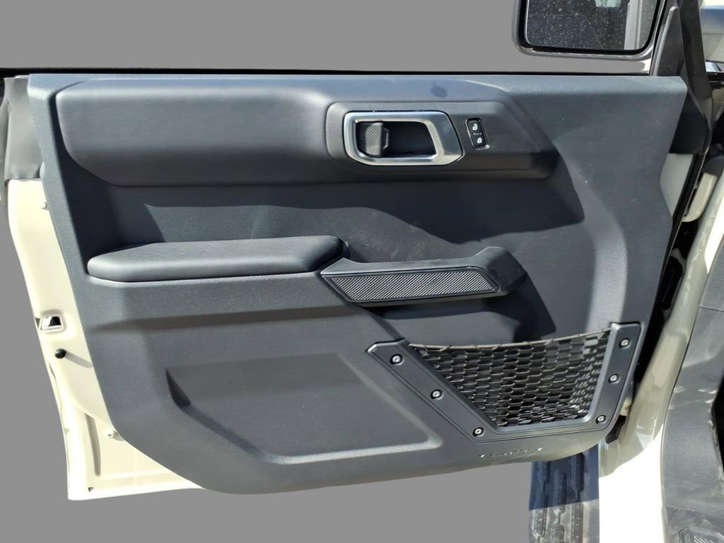 New 2026 Ford Bronco Outer Banks image 16