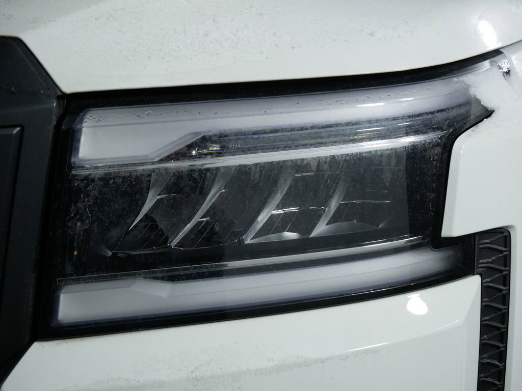 New 2025 Nissan Frontier PRO-4X image 15