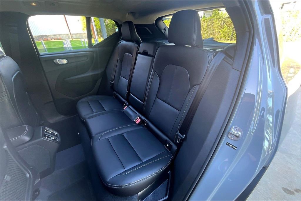 New 2026 Volvo XC40 B5 Ultra AWD/4WD image 23