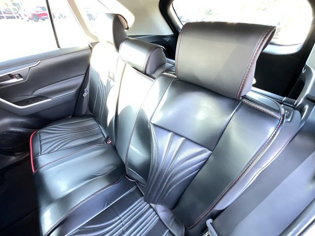 Used 2024 Toyota RAV4 XLE w/ Convenience Package FWD image 17