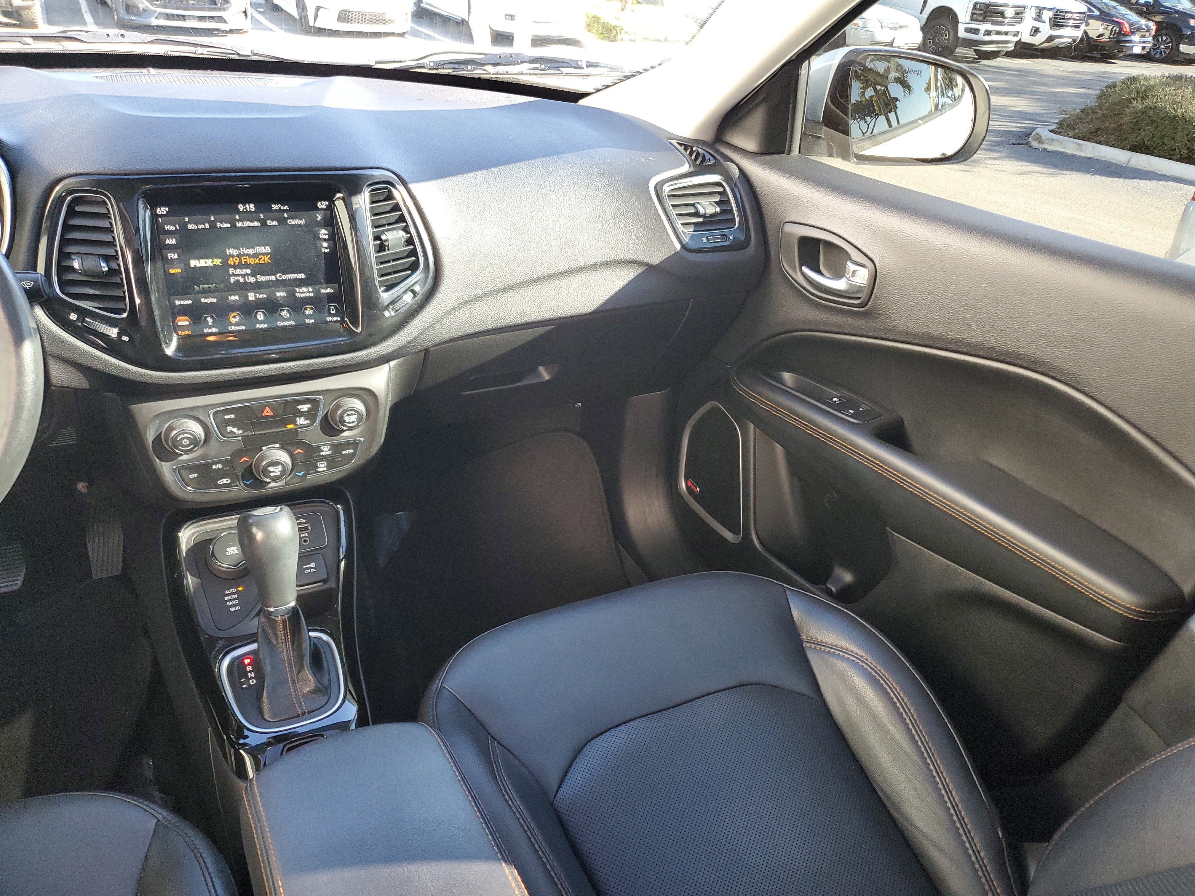 Used 2018 Jeep Compass Limited w/ Navigation Group image 18