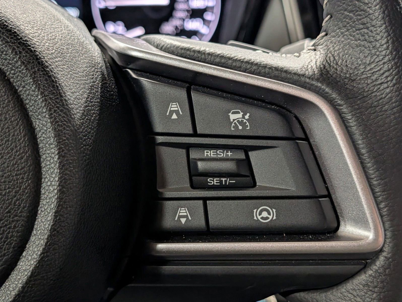 Used 2025 Subaru Outback Premium w/ Popular Package #1A image 26