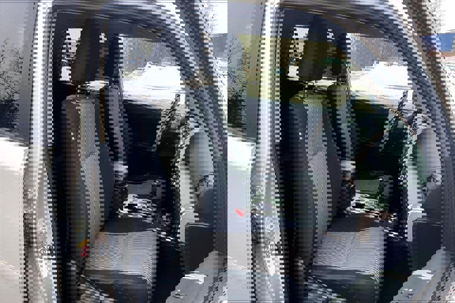 Used 2015 Toyota 4Runner SR5 image 7