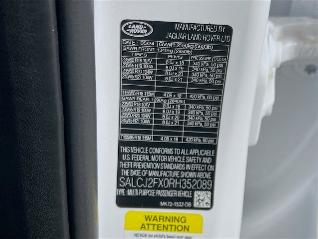 Used 2024 Land Rover Discovery Sport S image 32