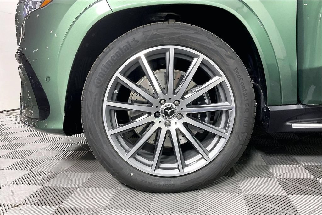 New 2026 Mercedes-Benz GLS 580 4MATIC image 12
