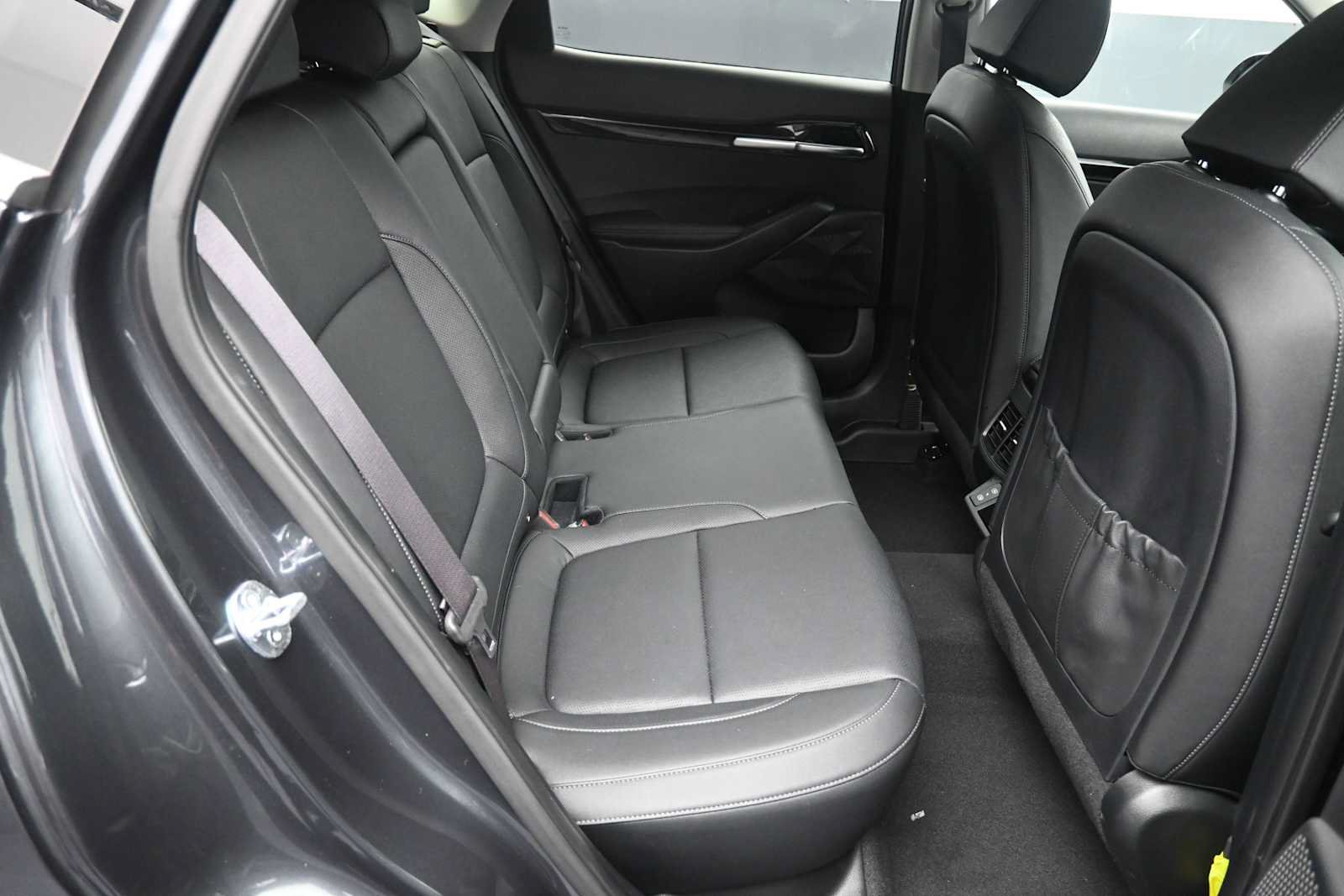 Used 2025 Kia Seltos SX w/ SX Sunroof Package AWD/4WD image 25