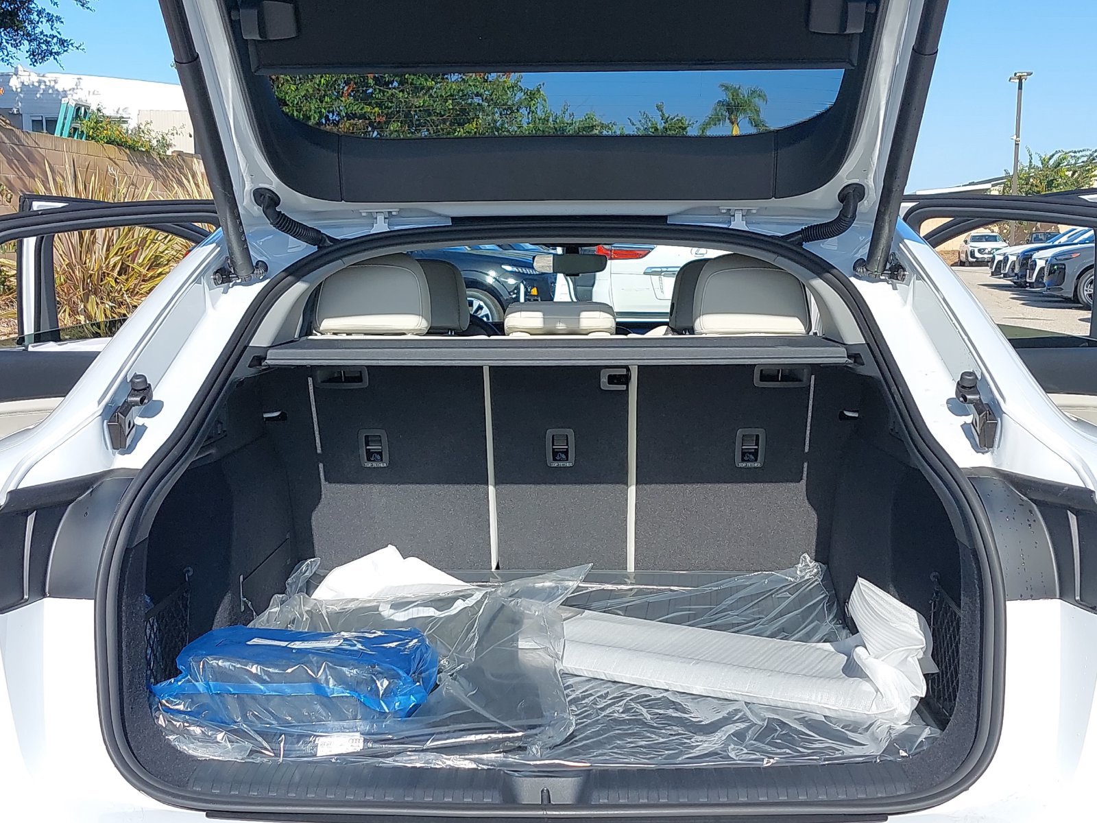 New 2027 Audi Q6 e-tron Premium Plus AWD/4WD image 12