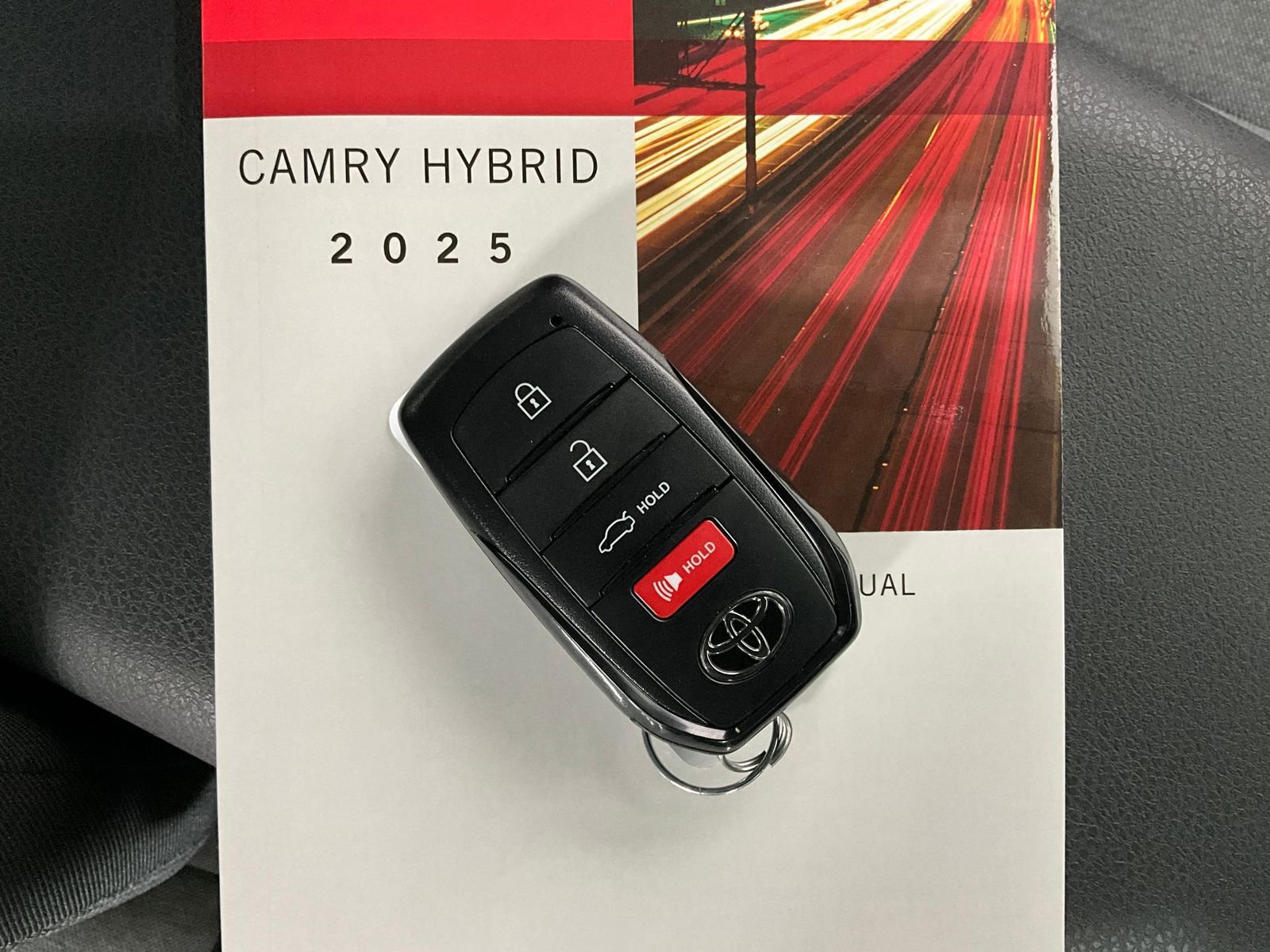 Used 2025 Toyota Camry LE image 13