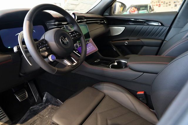 New 2024 Maserati Grecale Modena image 7