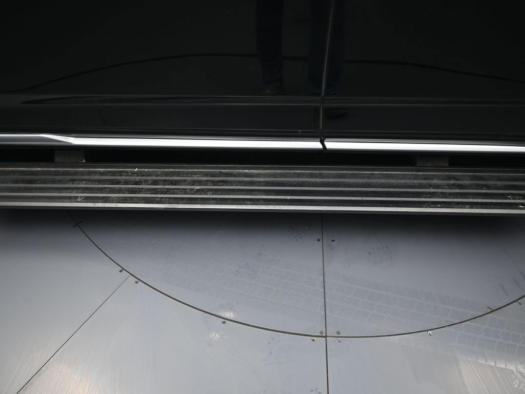 Used 2021 Cadillac Escalade Premium Luxury Platinum image 10