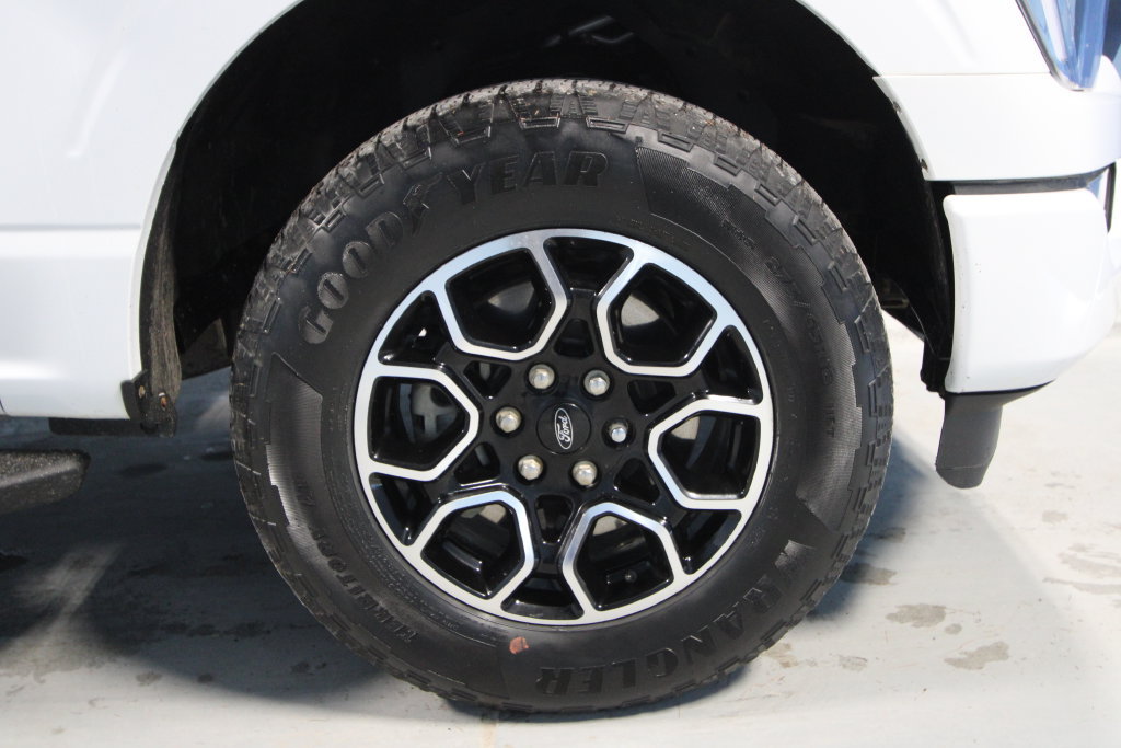 Used 2023 Ford F150 XLT w/ Equipment Group 302A High AWD/4WD image 34