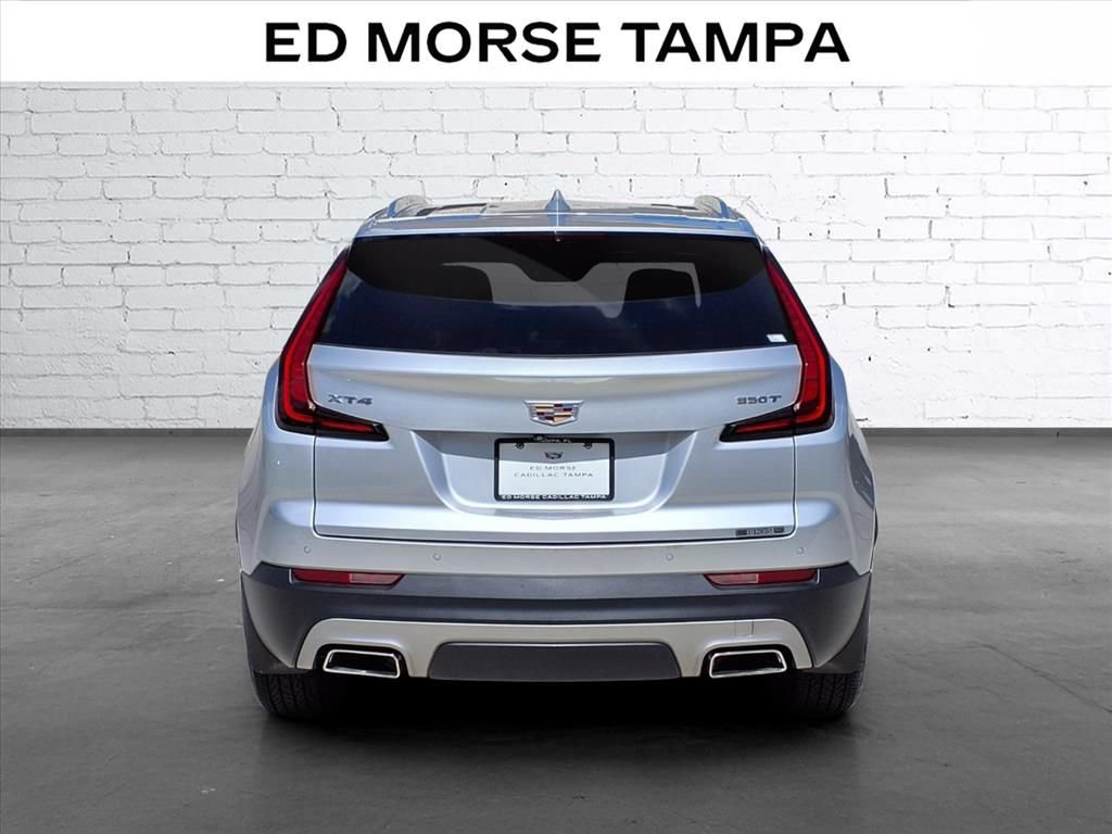 Used 2021 Cadillac XT4 Premium Luxury FWD image 4
