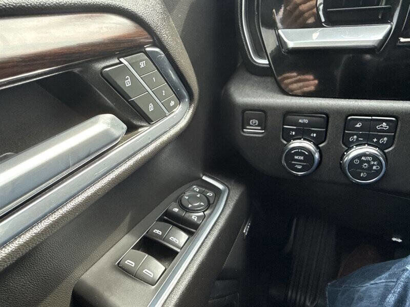 Used 2023 GMC Sierra 1500 SLT w/ SLT Convenience Package AWD/4WD image 28