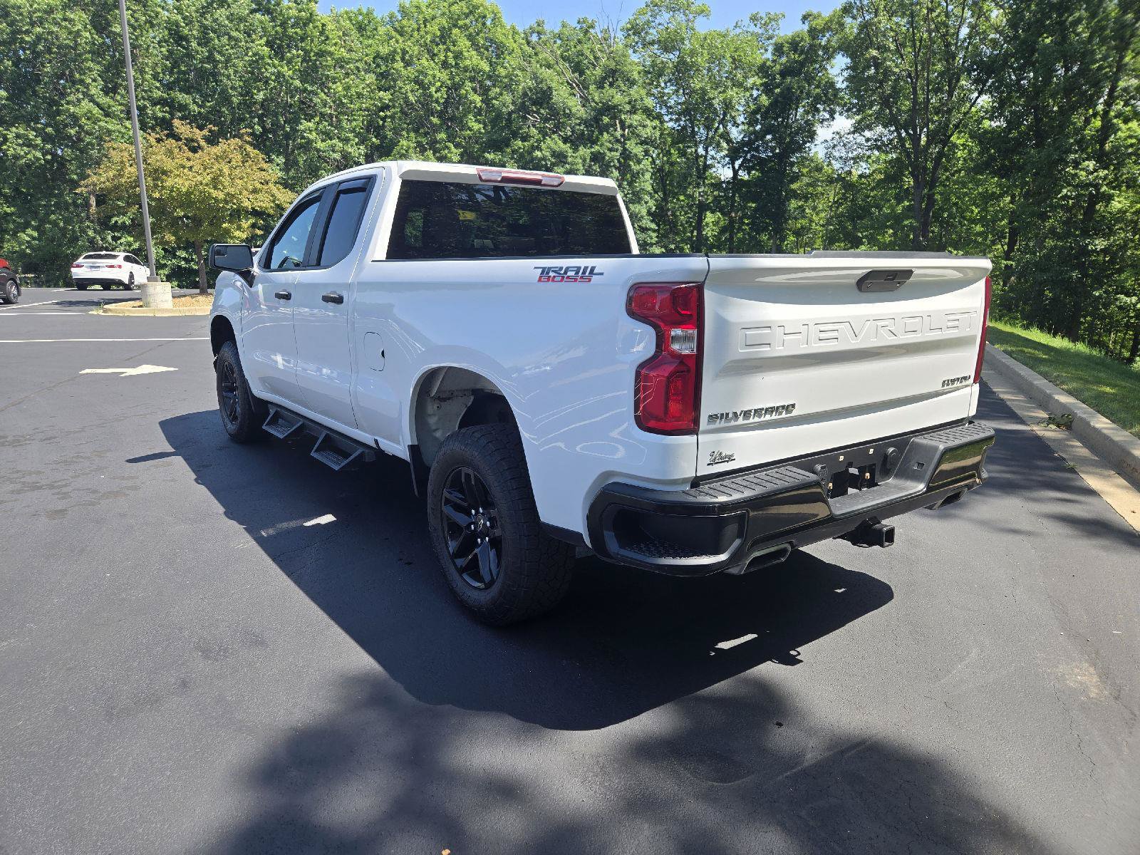 Used 2019 Chevrolet Silverado 1500 Custom Trail Boss w/ Custom Convenience Package AWD/4WD image 6
