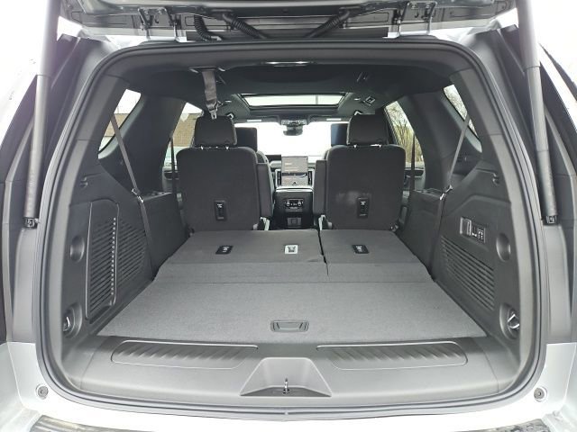 New 2026 GMC Yukon Elevation w/ Elevation Premium Package AWD/4WD image 20
