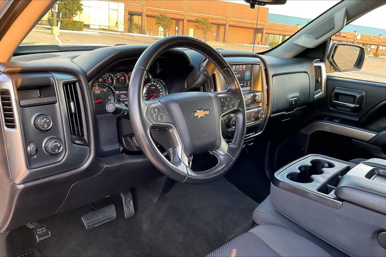 Used 2016 Chevrolet Silverado 1500 LT AWD/4WD image 2