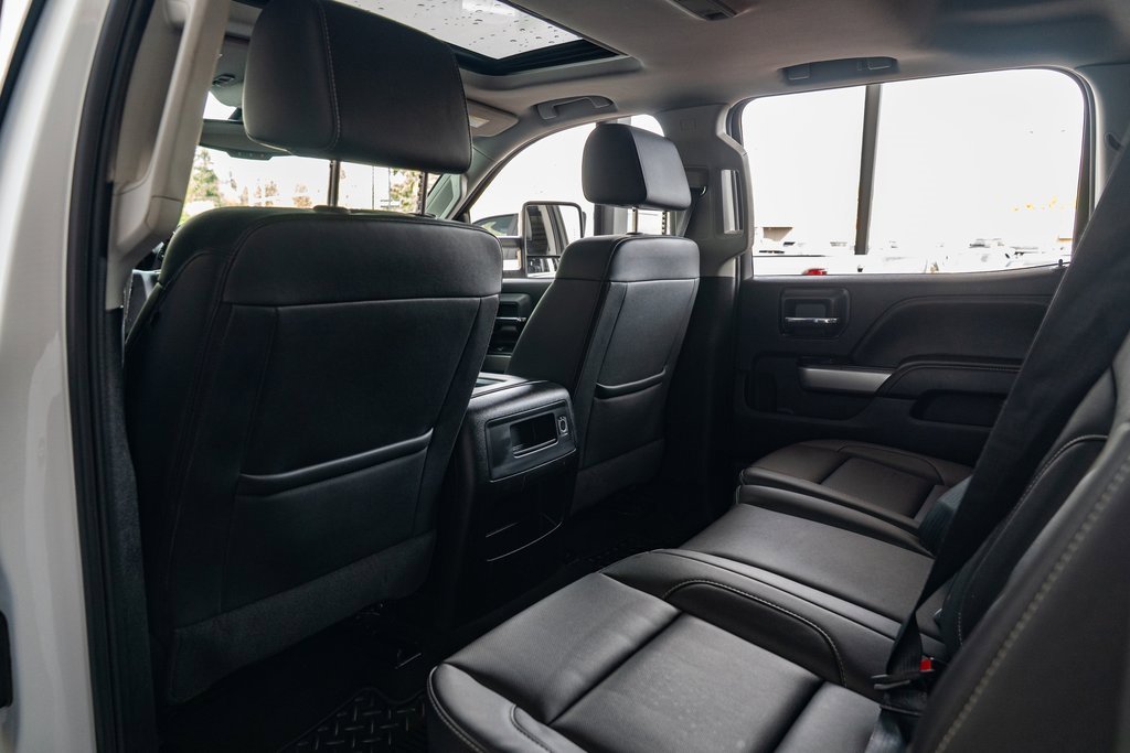 Used 2018 Chevrolet Silverado 2500 LTZ image 23