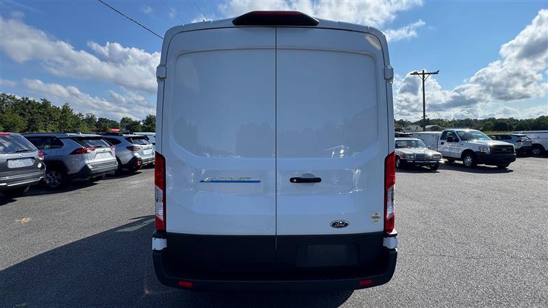 Used 2023 Ford E-Transit Medium Roof RWD image 17