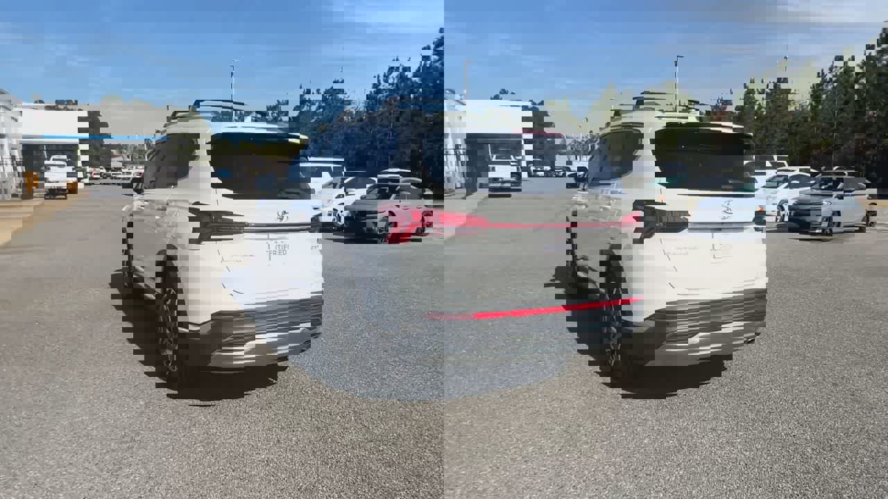 Used 2022 Hyundai Santa Fe Limited w/ Cargo Package image 7