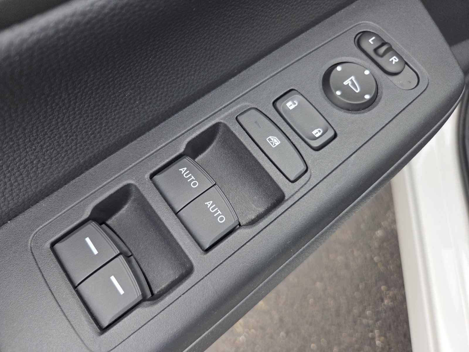 Certified 2024 Honda CR-V EX image 28