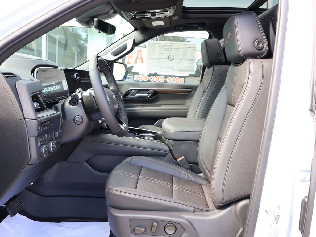 New 2026 Chevrolet Tahoe High Country AWD/4WD image 14