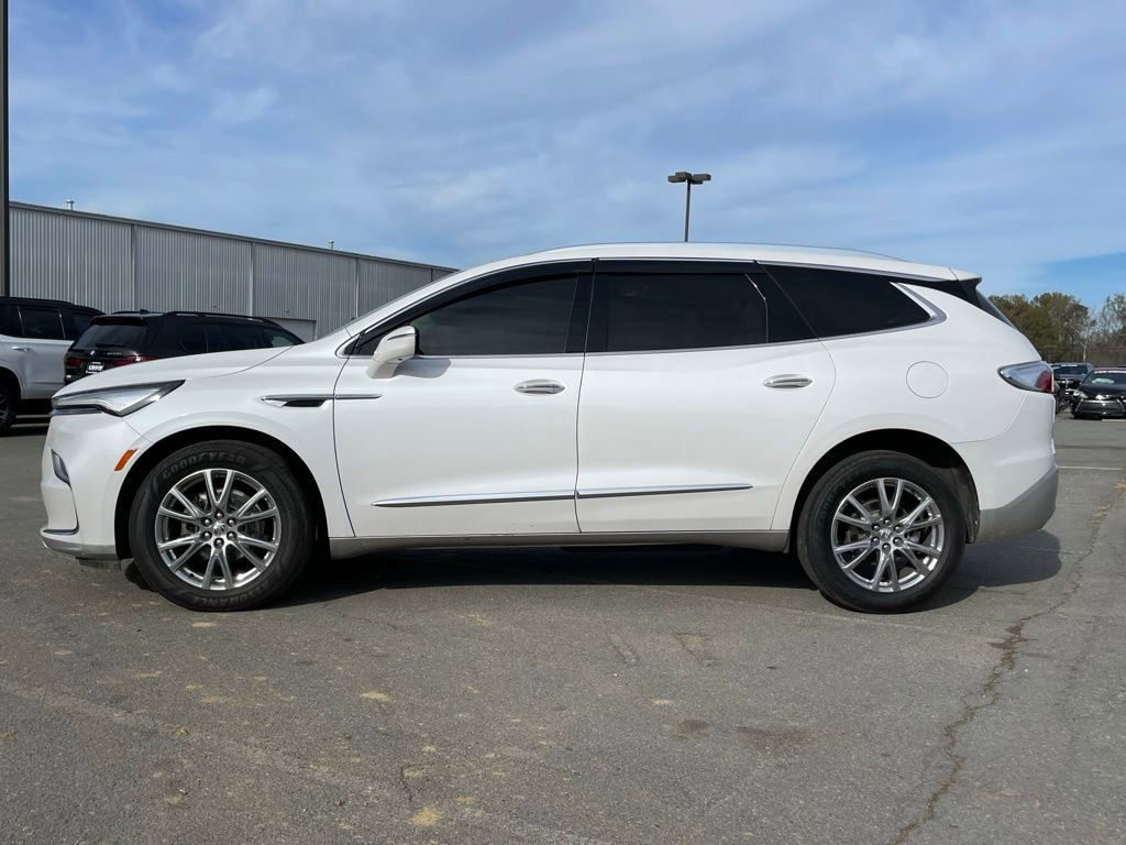 Used 2023 Buick Enclave Premium w/ Experience Buick Package image 4