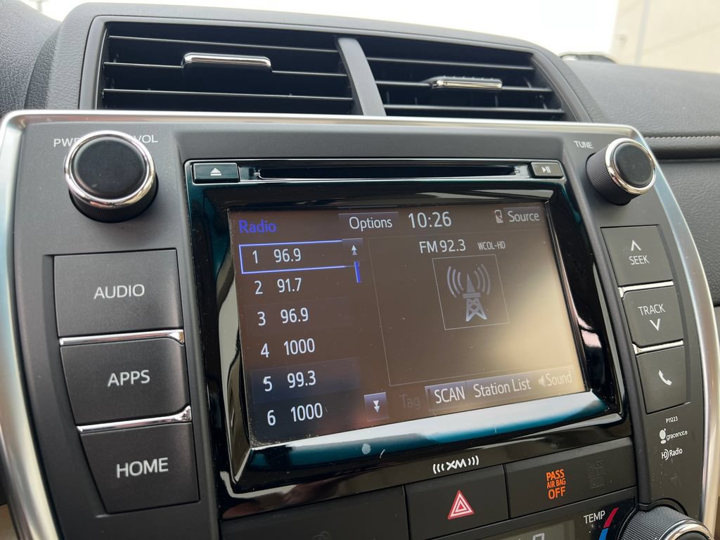 Used 2017 Toyota Camry XLE FWD image 17