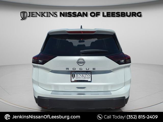 New 2026 Nissan Rogue SV image 7