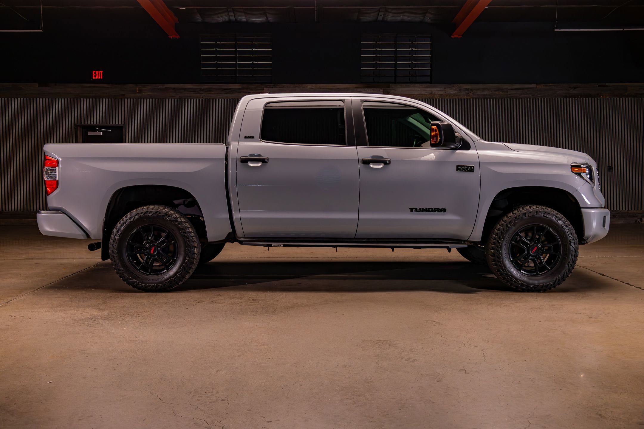 Used 2020 Toyota Tundra SR5 w/ TRD 18" Wheel Package AWD/4WD image 10