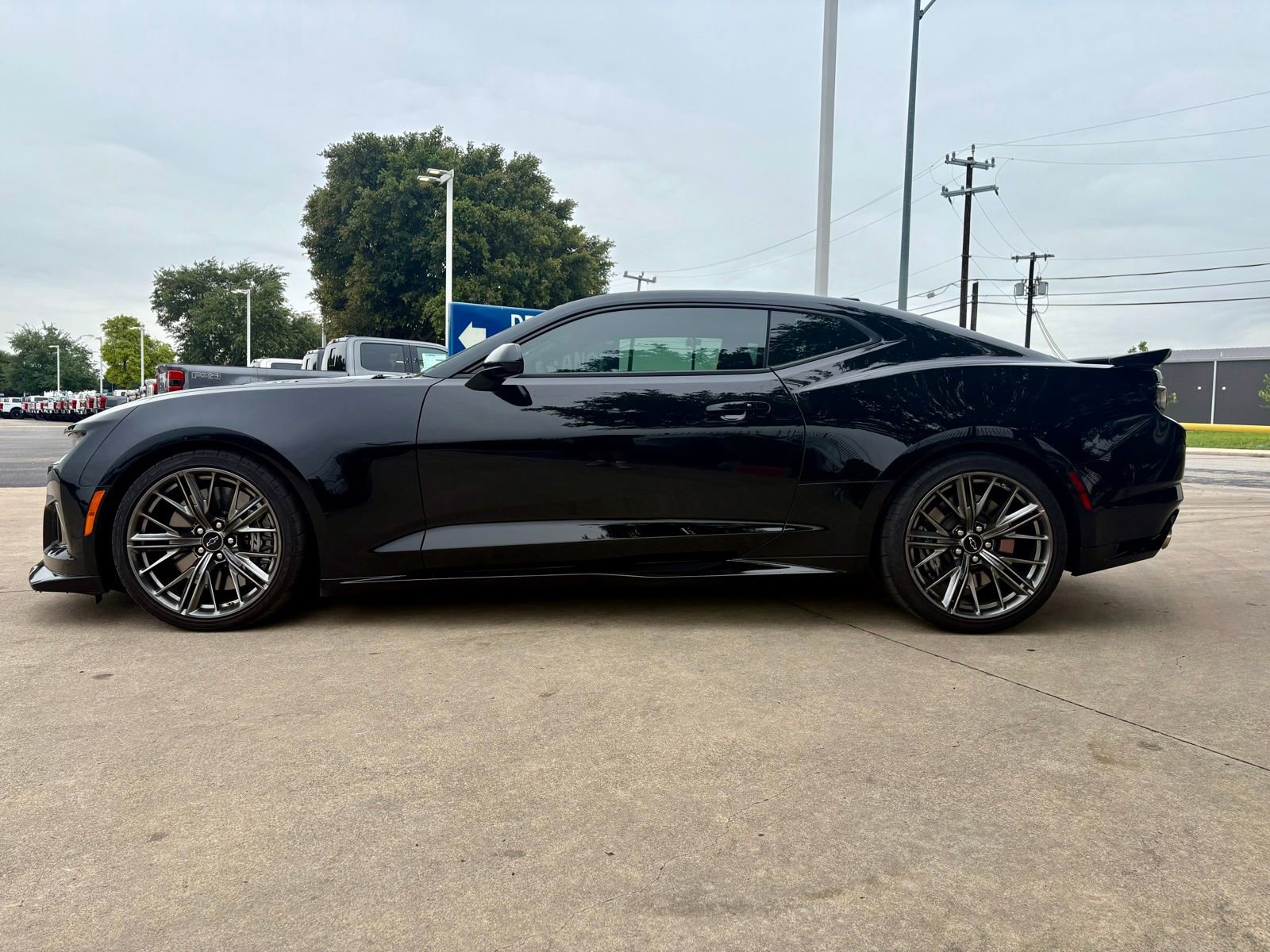 Used 2023 Chevrolet Camaro ZL1 RWD image 24