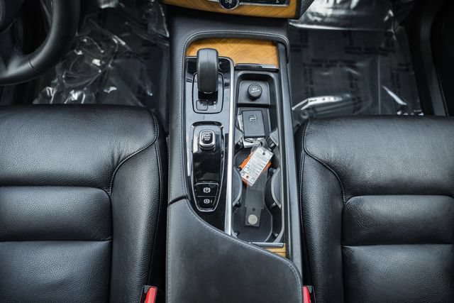 Certified 2023 Volvo XC90 B6 Plus AWD/4WD image 25