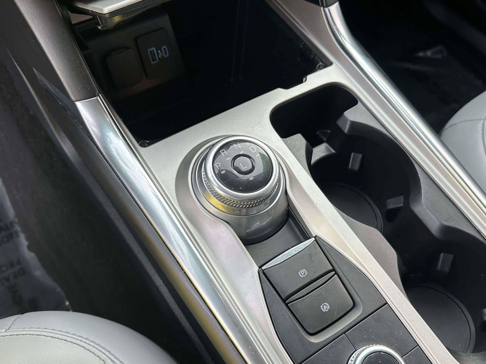 Used 2021 Ford Explorer XLT w/ Equipment Group 202A image 31