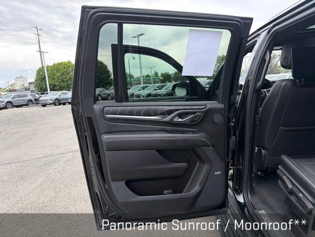 Used 2023 GMC Yukon XL Denali w/ Denali Reserve Package AWD/4WD image 23