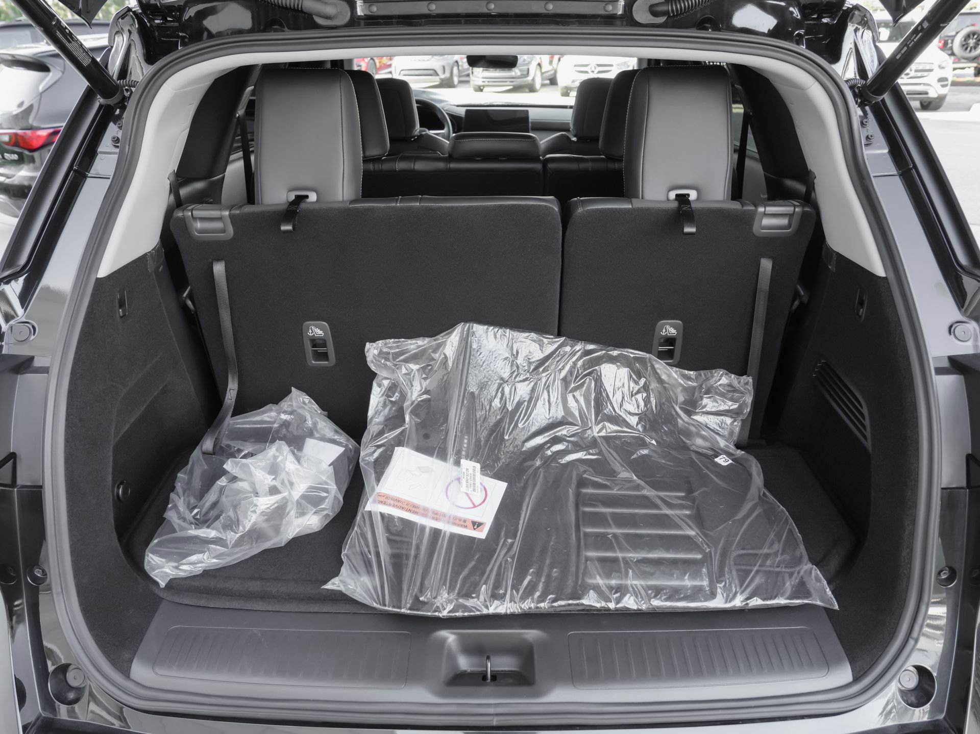 Certified 2026 INFINITI QX60 Luxe w/ Cargo Package FWD image 41